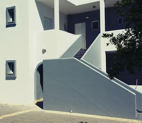 Apart-hotel Athina And 2*