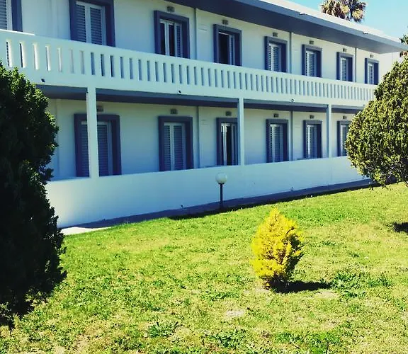 Apart-hotel Athina And 2*