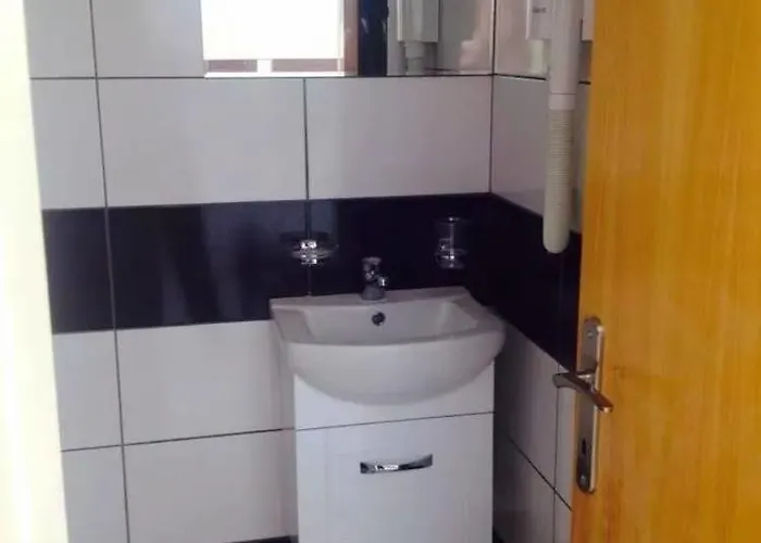 Lägenhetshotell Athina 2*