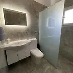 شقة فندقية Athina And 2*