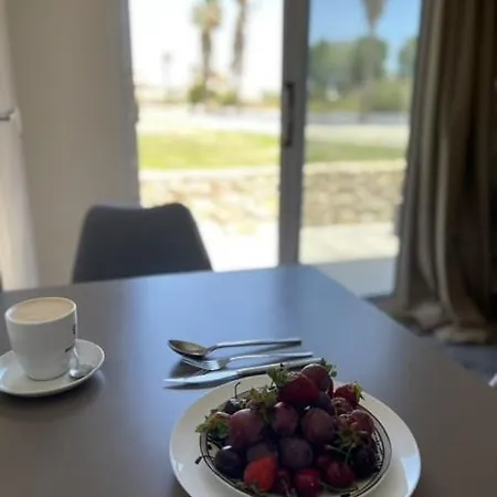 Athina And Apart Otel İstanköy