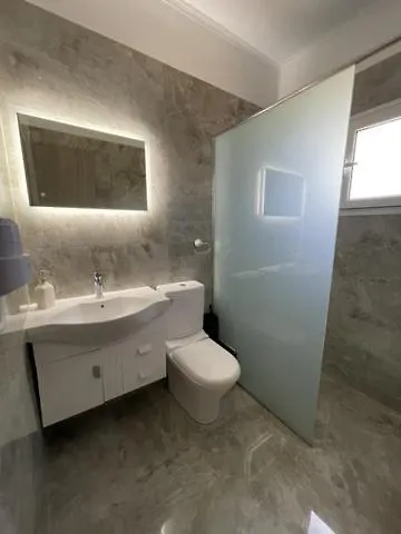 Aparthotel Athina 2*